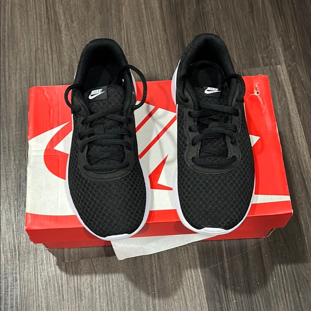 Nike Kids Black and White Sneakers